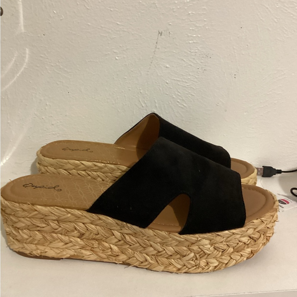 Black platforms
